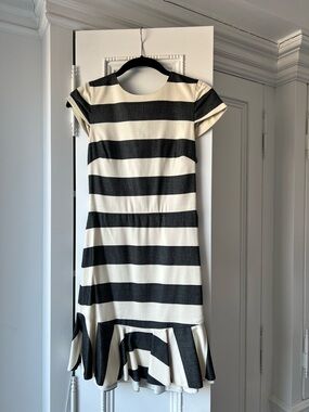 Alice + Olivia Striped Black and Cream Dress Sz 0